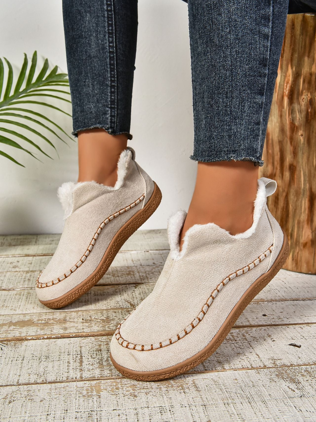 Faux Fur Round Toe Flat Sneakers